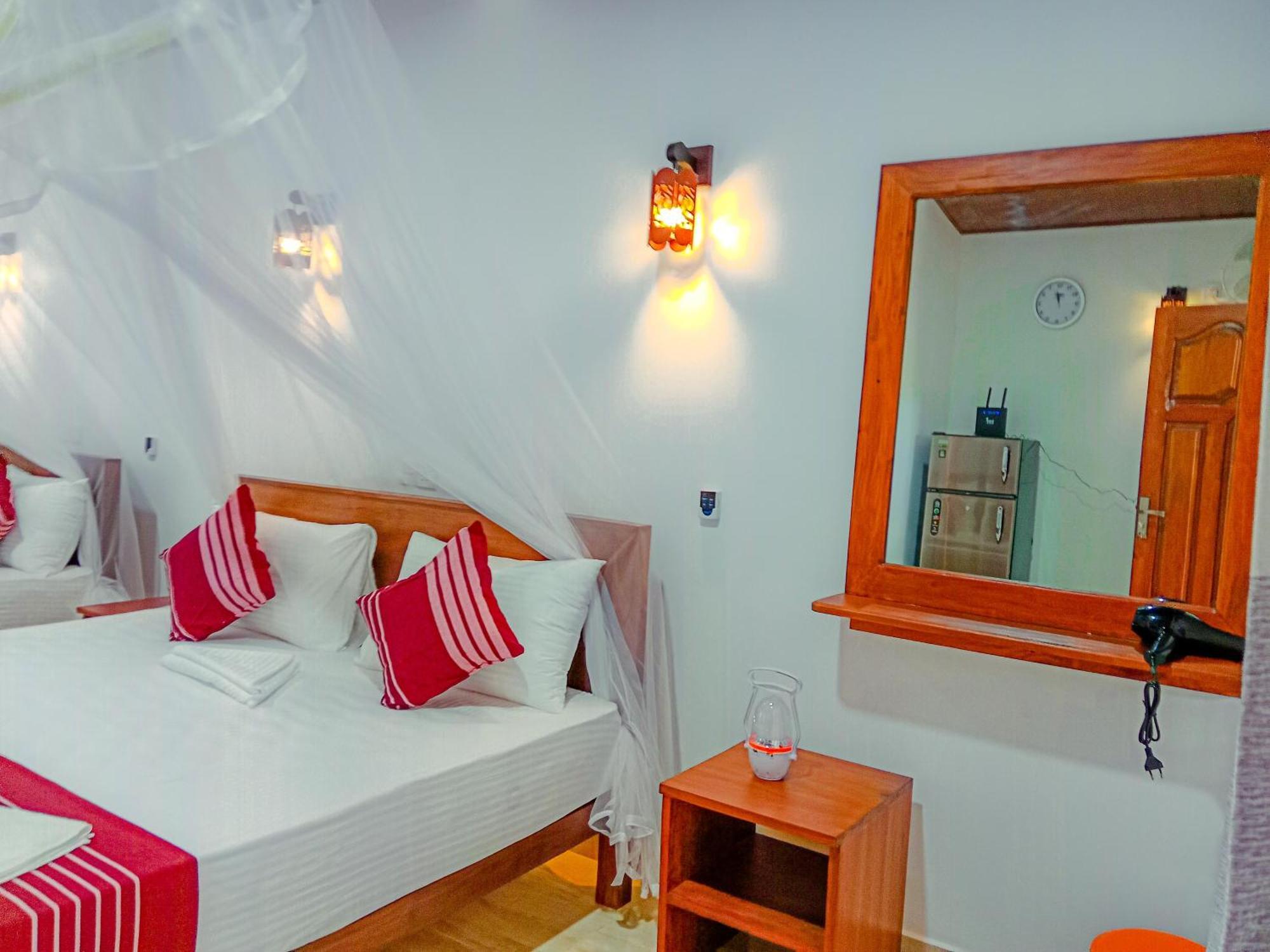 Sigiriya Peacock Homestay Luaran gambar