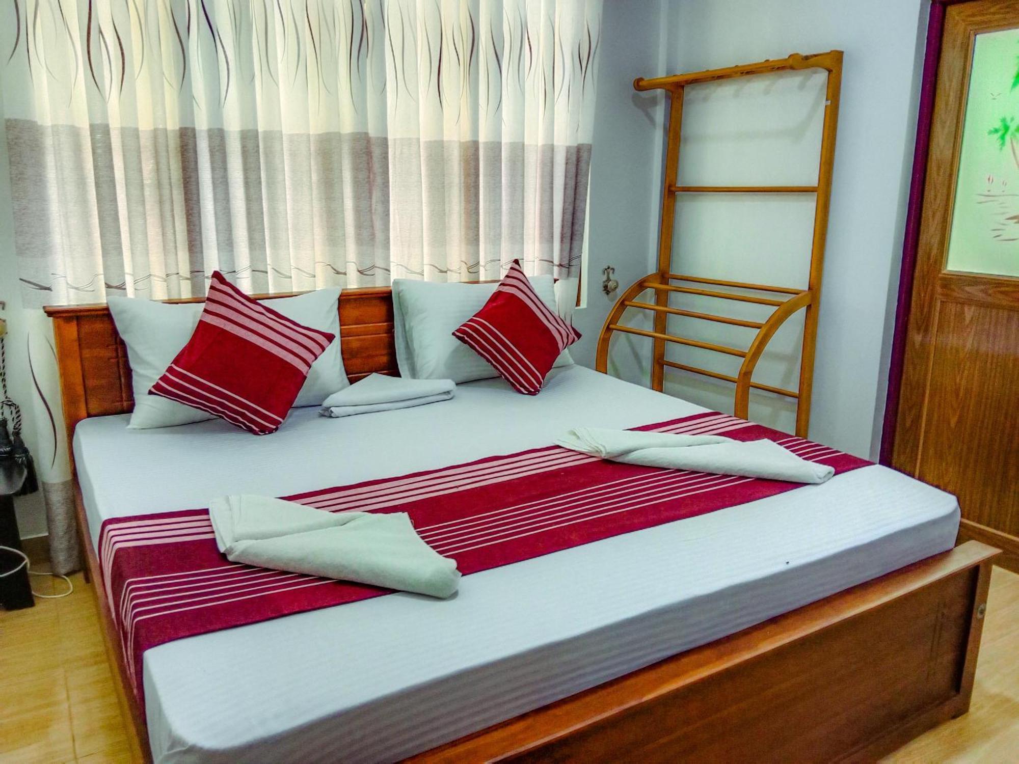 Sigiriya Peacock Homestay Luaran gambar
