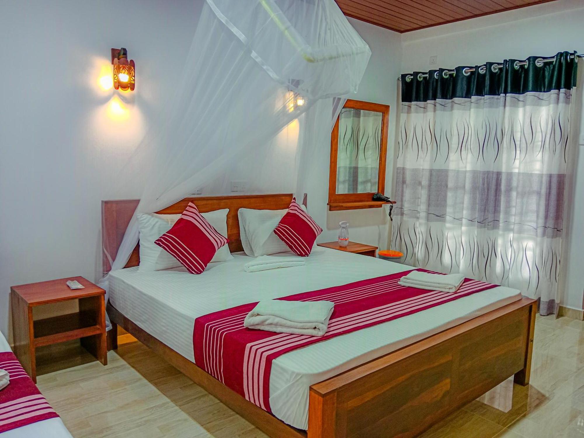 Sigiriya Peacock Homestay Luaran gambar