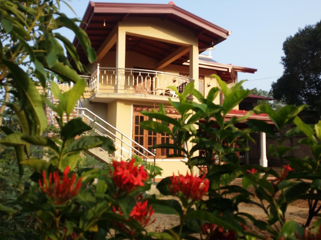 Sigiriya Peacock Homestay Luaran gambar