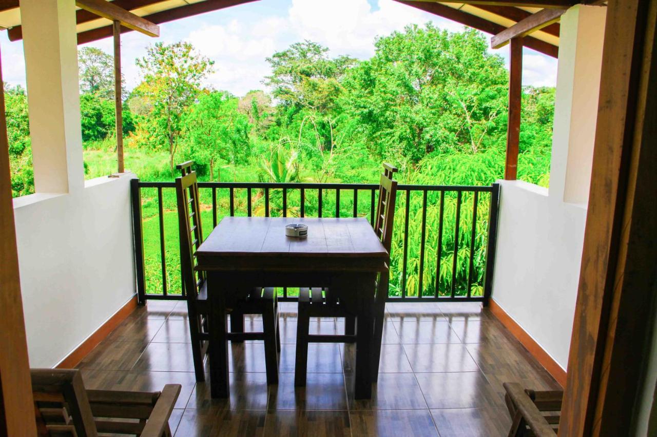 Sigiriya Peacock Homestay Luaran gambar