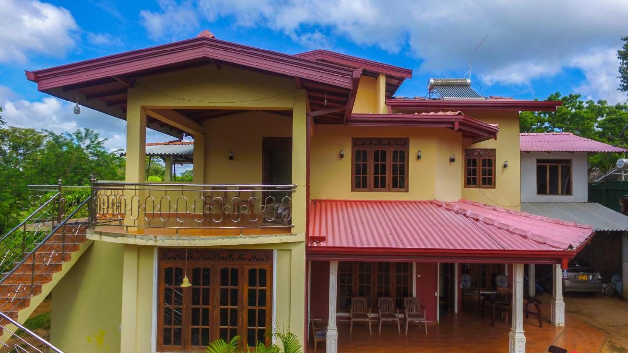 Sigiriya Peacock Homestay Luaran gambar